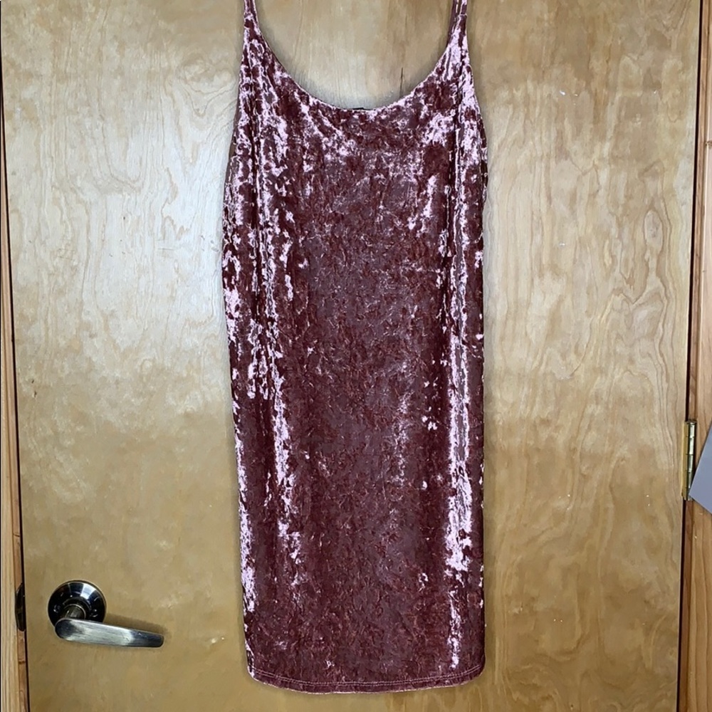 Forever 21 velvet dress
